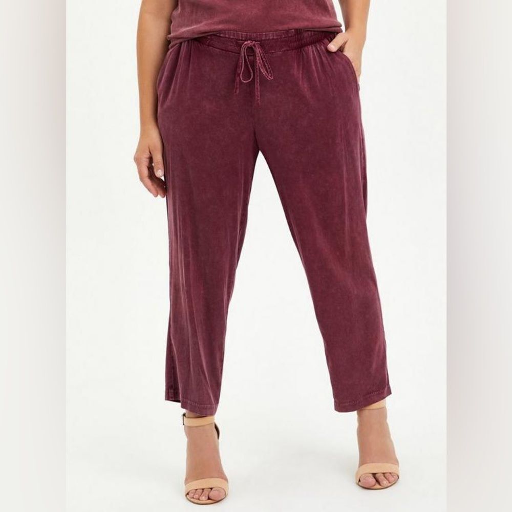 Torrid Relaxed Taper Stretch Challis High-Rise Tie-Front Pant - Picture 2 of 8